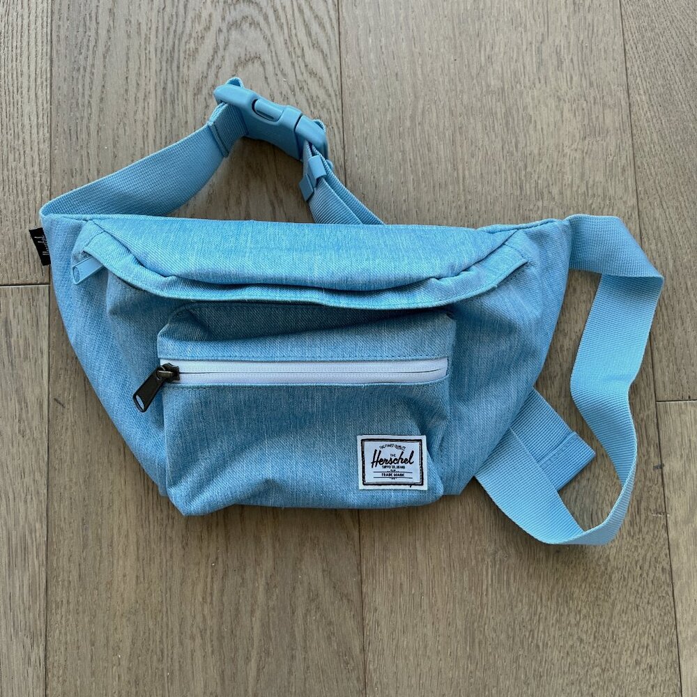 Like New Sky Blue Herschel Hip Pack